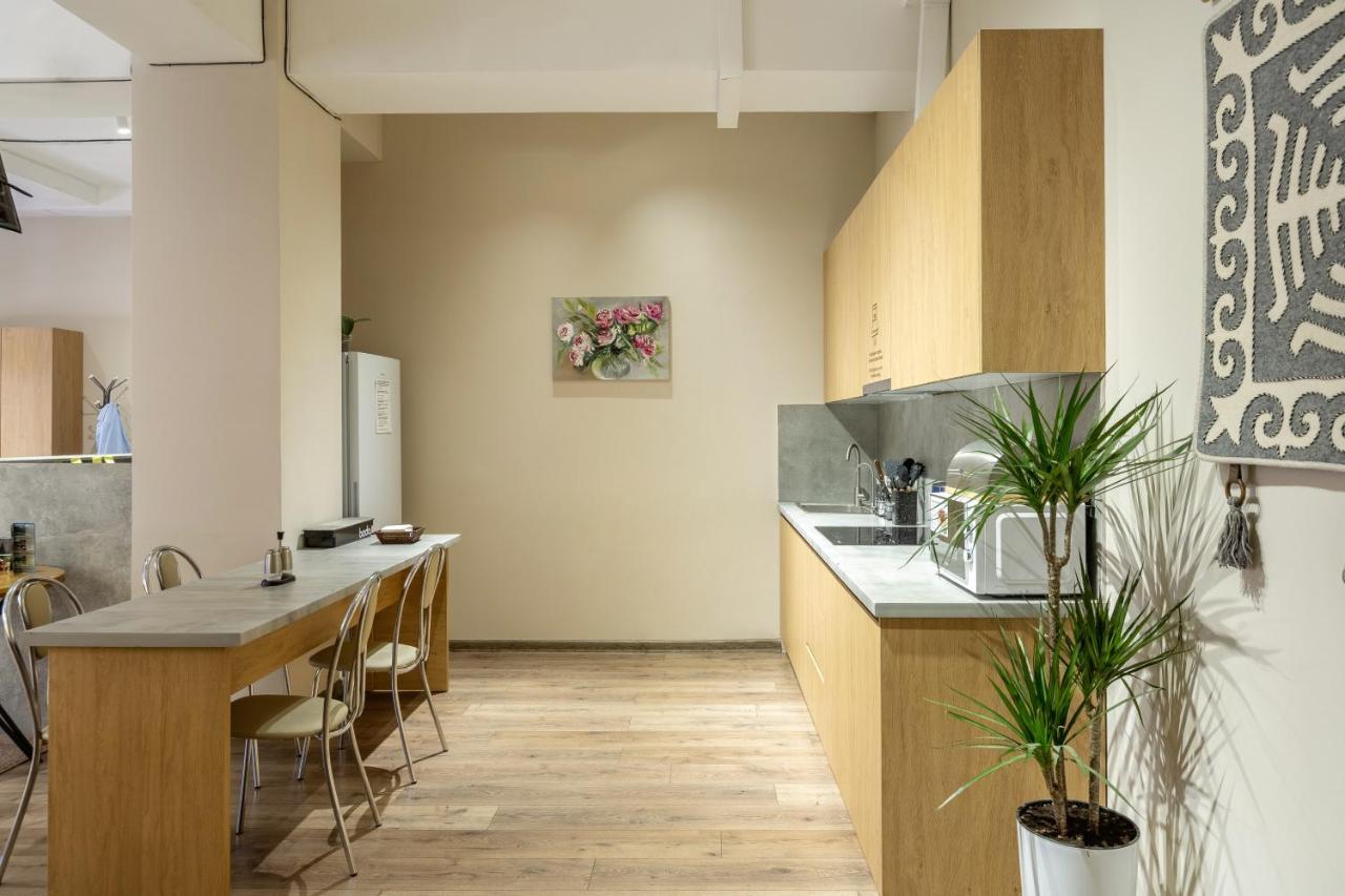 Bodo Hostel Biszkek Zewnętrze zdjęcie