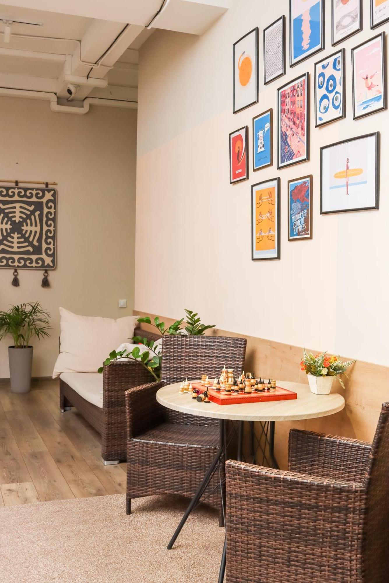 Bodo Hostel Biszkek Zewnętrze zdjęcie